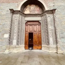 entrée de la cathédrale